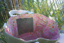 Load image into Gallery viewer, Pink Paisley Picnic Waxed Canvas Tote