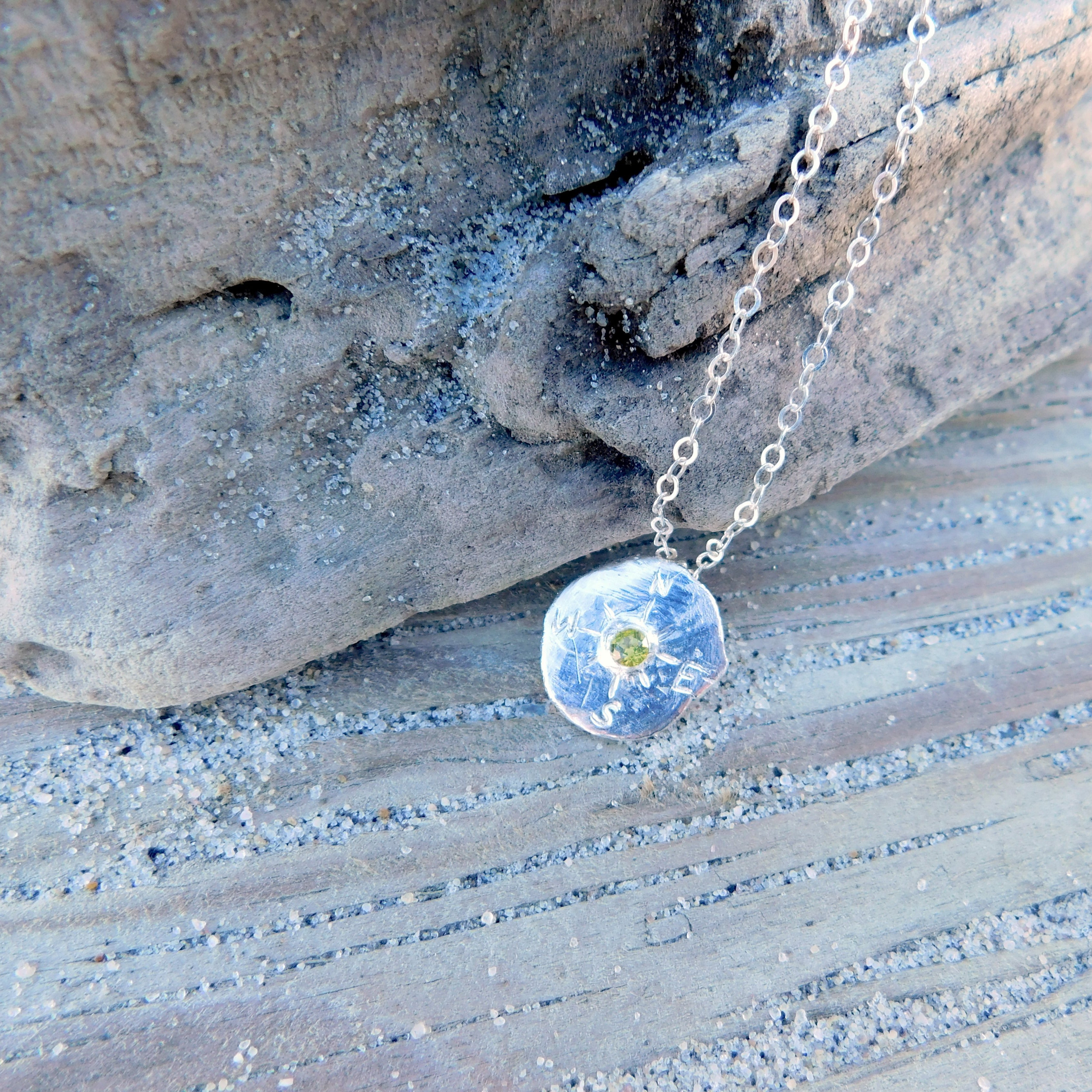 Perdiot Compass Necklace
