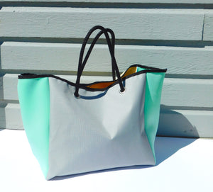 The Salty Tote in Diftwood